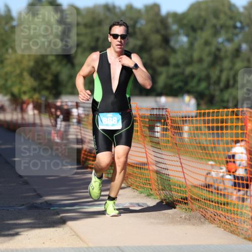 07.09.2025 - 19. Norderstedt Triathlon Michael Strokosch http://msf.ph/oto/8816416 07.09.2025 15:35:58 Laufen 888, 1508 meine-sportfotos.de