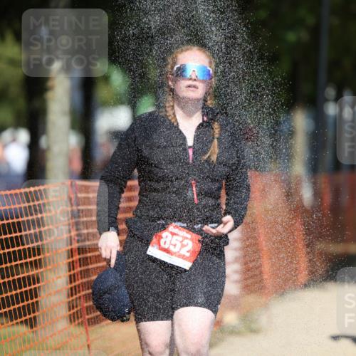 07.09.2025 - 19. Norderstedt Triathlon Michael Strokosch http://msf.ph/oto/8816437 07.09.2025 12:57:16 Laufen 766, 852, 898, 1231, 1268, 1309 meine-sportfotos.de