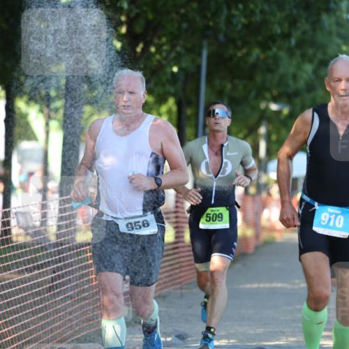 07.09.2025 - 19. Norderstedt Triathlon Michael Strokosch http://msf.ph/oto/8816449 07.09.2025 16:33:23 Laufen 380, 488, 509, 518, 893, 910, 956, 1072, 1089 meine-sportfotos.de