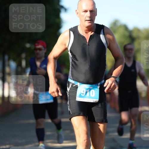 07.09.2025 - 19. Norderstedt Triathlon Michael Strokosch http://msf.ph/oto/8816460 07.09.2025 16:33:24 Laufen 380, 488, 509, 518, 893, 910, 956, 1072, 1089 meine-sportfotos.de