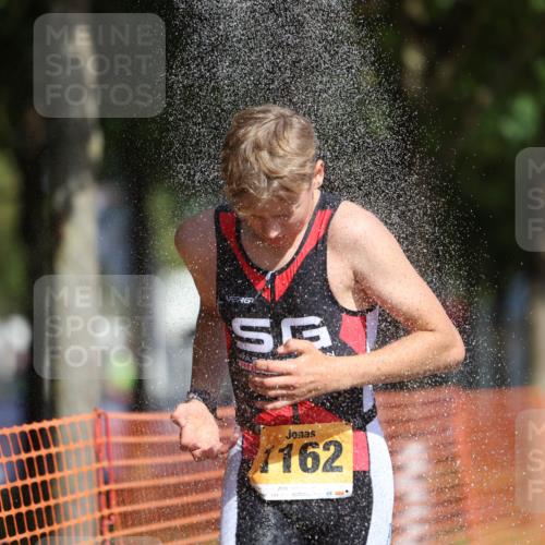 07.09.2025 - 19. Norderstedt Triathlon Michael Strokosch http://msf.ph/oto/8816484 07.09.2025 11:46:22 Laufen 796, 1162 meine-sportfotos.de