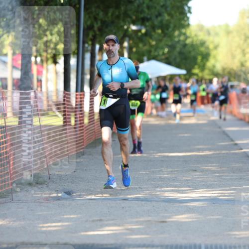 07.09.2025 - 19. Norderstedt Triathlon Michael Strokosch http://msf.ph/oto/8816560 07.09.2025 16:33:44 Laufen 467, 1627 meine-sportfotos.de