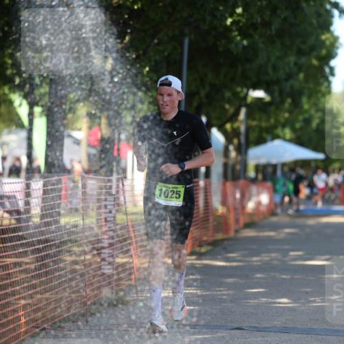 07.09.2025 - 19. Norderstedt Triathlon Michael Strokosch http://msf.ph/oto/8816584 07.09.2025 15:36:28 Laufen 1511 meine-sportfotos.de