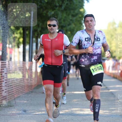 07.09.2025 - 19. Norderstedt Triathlon Michael Strokosch http://msf.ph/oto/8816633 07.09.2025 16:34:06 Laufen 399, 503, 894, 1074, 1552, 1621 meine-sportfotos.de