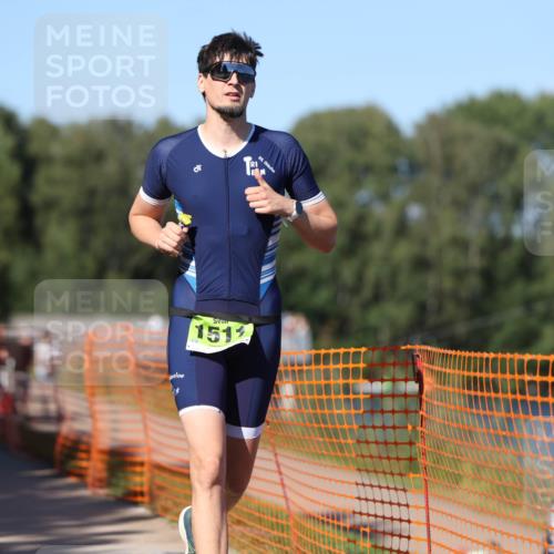 07.09.2025 - 19. Norderstedt Triathlon Michael Strokosch http://msf.ph/oto/8816643 07.09.2025 15:36:35 Laufen 1511 meine-sportfotos.de