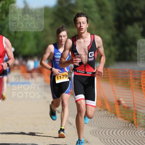 07.09.2025 - 19. Norderstedt Triathlon Michael Strokosch http://msf.ph/oto/8816722 07.09.2025 11:46:54 Laufen 296, 704, 1179, 1186, 1191, 1211 meine-sportfotos.de