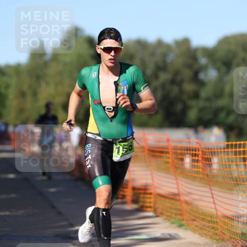 07.09.2025 - 19. Norderstedt Triathlon Michael Strokosch http://msf.ph/oto/8816724 07.09.2025 15:36:49 Laufen 917, 1431, 1505 meine-sportfotos.de