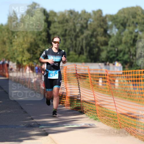 07.09.2025 - 19. Norderstedt Triathlon Michael Strokosch http://msf.ph/oto/8816759 07.09.2025 15:36:53 Laufen 917, 1431, 1505 meine-sportfotos.de