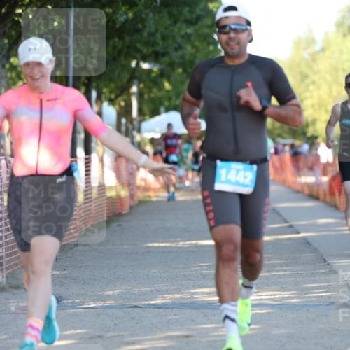 07.09.2025 - 19. Norderstedt Triathlon Michael Strokosch http://msf.ph/oto/8816845 07.09.2025 16:34:33 Laufen 914, 1442, 1613, 1619 meine-sportfotos.de