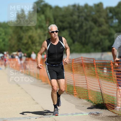 07.09.2025 - 19. Norderstedt Triathlon Michael Strokosch http://msf.ph/oto/8816954 07.09.2025 12:57:46 Laufen 139, 813 meine-sportfotos.de