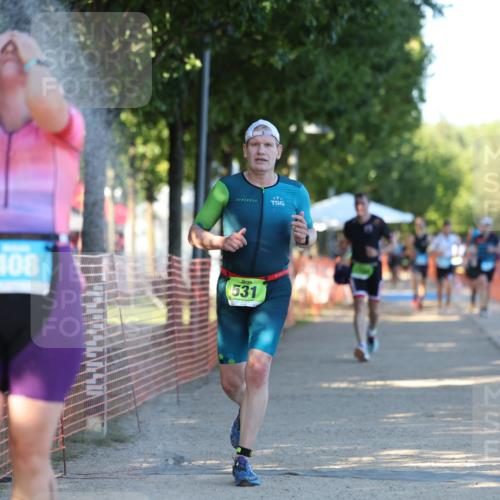 07.09.2025 - 19. Norderstedt Triathlon Michael Strokosch http://msf.ph/oto/8816971 07.09.2025 16:35:35 Laufen 362, 408, 446, 531, 889, 945, 1053, 1064, 1580 meine-sportfotos.de