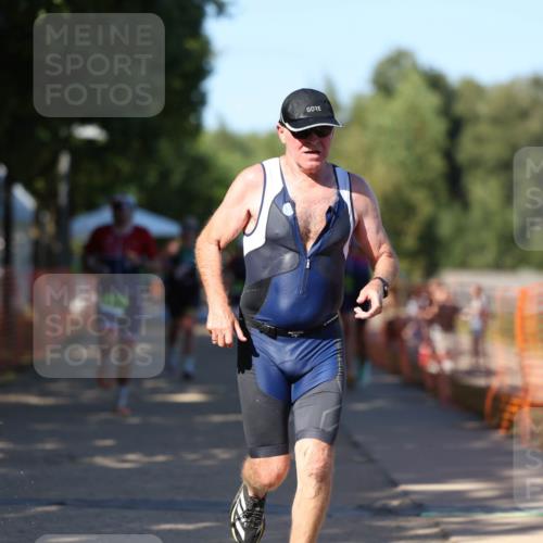 07.09.2025 - 19. Norderstedt Triathlon Michael Strokosch http://msf.ph/oto/8816981 07.09.2025 15:38:08 Laufen 475, 477, 963, 1496, 1504 meine-sportfotos.de
