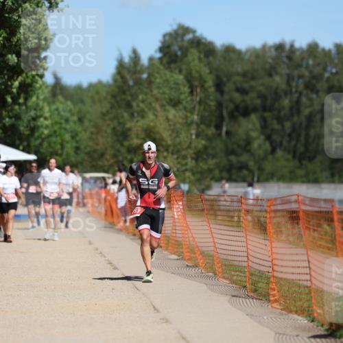 07.09.2025 - 19. Norderstedt Triathlon Michael Strokosch http://msf.ph/oto/8816986 07.09.2025 12:57:59 Laufen 176, 713, 835 meine-sportfotos.de