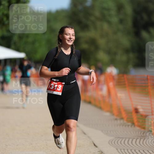 07.09.2025 - 19. Norderstedt Triathlon Michael Strokosch http://msf.ph/oto/8816995 07.09.2025 11:47:38 Laufen 1218, 1313 meine-sportfotos.de