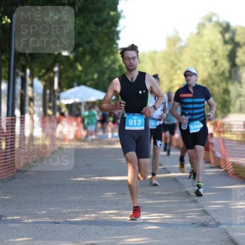 07.09.2025 - 19. Norderstedt Triathlon Michael Strokosch http://msf.ph/oto/8817014 07.09.2025 16:35:45 Laufen 376, 913, 924, 946, 1053, 1444 meine-sportfotos.de