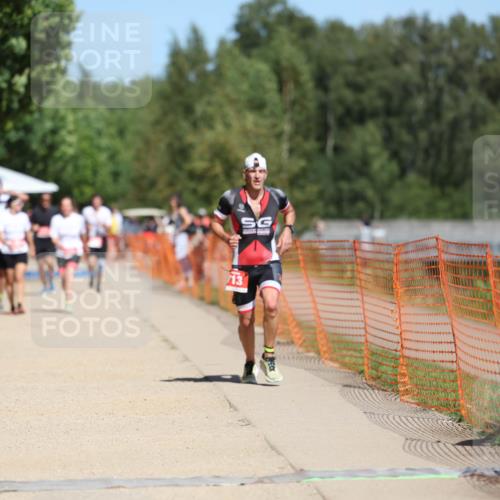 07.09.2025 - 19. Norderstedt Triathlon Michael Strokosch http://msf.ph/oto/8817020 07.09.2025 12:57:59 Laufen 176, 713, 835 meine-sportfotos.de