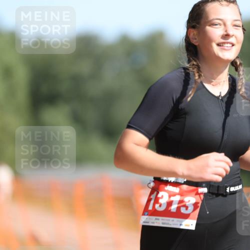 07.09.2025 - 19. Norderstedt Triathlon Michael Strokosch http://msf.ph/oto/8817024 07.09.2025 11:47:40 Laufen 1301, 1313 meine-sportfotos.de