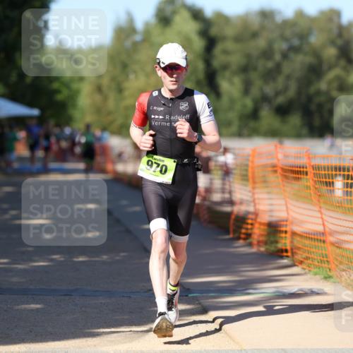 07.09.2025 - 19. Norderstedt Triathlon Michael Strokosch http://msf.ph/oto/8817055 07.09.2025 15:38:16 Laufen 475, 970, 1496, 1504 meine-sportfotos.de
