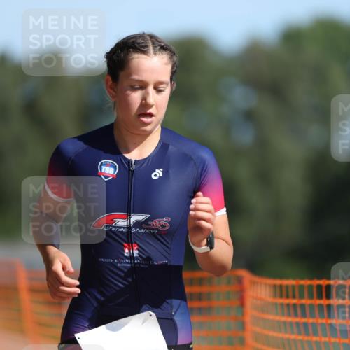 07.09.2025 - 19. Norderstedt Triathlon Michael Strokosch http://msf.ph/oto/8817189 07.09.2025 11:48:04 Laufen 1177, 1199 meine-sportfotos.de