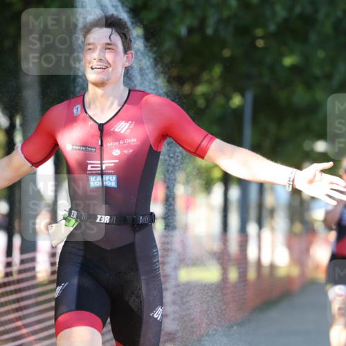 07.09.2025 - 19. Norderstedt Triathlon Michael Strokosch http://msf.ph/oto/8817200 07.09.2025 16:36:42 Laufen 445, 950, 1084, 1571, 1574, 1579 meine-sportfotos.de