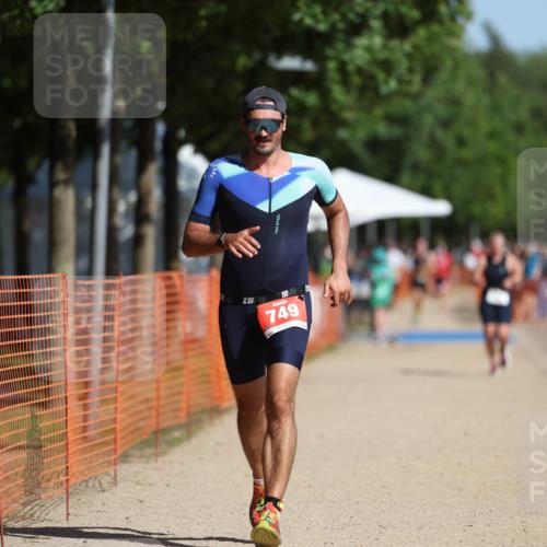 07.09.2025 - 19. Norderstedt Triathlon Michael Strokosch http://msf.ph/oto/8817230 07.09.2025 11:48:23 Laufen 749 meine-sportfotos.de