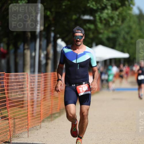 07.09.2025 - 19. Norderstedt Triathlon Michael Strokosch http://msf.ph/oto/8817235 07.09.2025 11:48:23 Laufen 749 meine-sportfotos.de
