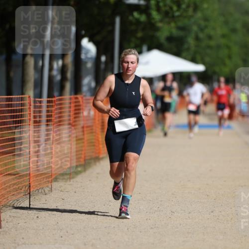 07.09.2025 - 19. Norderstedt Triathlon Michael Strokosch http://msf.ph/oto/8817303 07.09.2025 11:48:34 Laufen 1341 meine-sportfotos.de