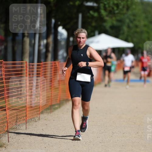 07.09.2025 - 19. Norderstedt Triathlon Michael Strokosch http://msf.ph/oto/8817304 07.09.2025 11:48:34 Laufen 1341 meine-sportfotos.de