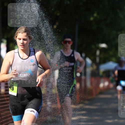 07.09.2025 - 19. Norderstedt Triathlon Michael Strokosch http://msf.ph/oto/8817330 07.09.2025 15:39:10 Laufen 449, 1480, 1498 meine-sportfotos.de