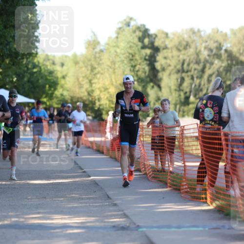07.09.2025 - 19. Norderstedt Triathlon Michael Strokosch http://msf.ph/oto/8817347 07.09.2025 16:37:12 Laufen 402, 414, 938, 1051, 1417, 1610 meine-sportfotos.de