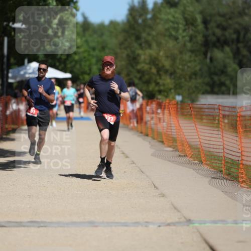 07.09.2025 - 19. Norderstedt Triathlon Michael Strokosch http://msf.ph/oto/8817378 07.09.2025 12:58:21 Laufen 227, 251 meine-sportfotos.de
