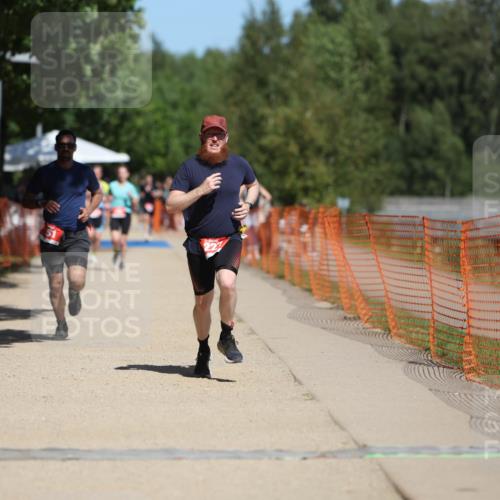 07.09.2025 - 19. Norderstedt Triathlon Michael Strokosch http://msf.ph/oto/8817383 07.09.2025 12:58:21 Laufen 227, 251 meine-sportfotos.de