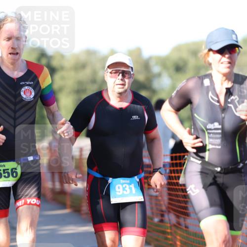 07.09.2025 - 19. Norderstedt Triathlon Michael Strokosch http://msf.ph/oto/8817424 07.09.2025 16:37:26 Laufen 425, 931, 936, 1095, 1556 meine-sportfotos.de