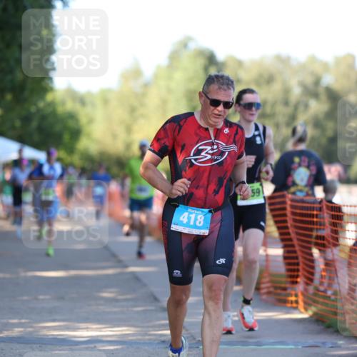 07.09.2025 - 19. Norderstedt Triathlon Michael Strokosch http://msf.ph/oto/8817456 07.09.2025 16:37:44 Laufen 418, 947, 1068, 1559, 1563 meine-sportfotos.de