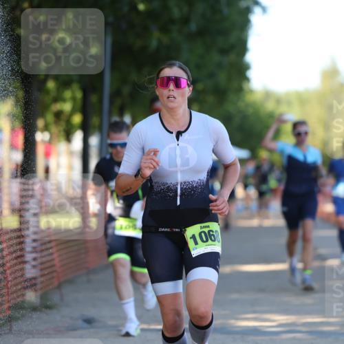 07.09.2025 - 19. Norderstedt Triathlon Michael Strokosch http://msf.ph/oto/8817504 07.09.2025 16:37:52 Laufen 529, 947, 1068, 1094, 1454, 1470, 1563, 1607 meine-sportfotos.de