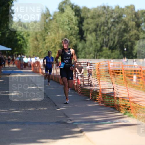 07.09.2025 - 19. Norderstedt Triathlon Michael Strokosch http://msf.ph/oto/8817517 07.09.2025 15:39:31 Laufen 478, 896, 1500 meine-sportfotos.de