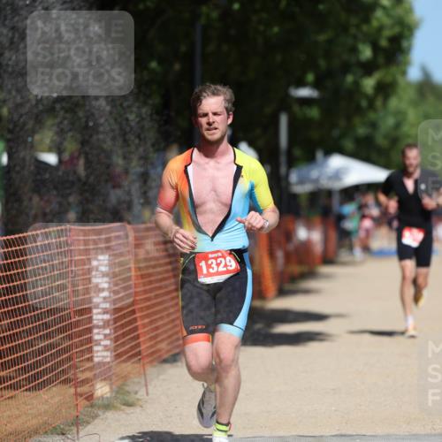 07.09.2025 - 19. Norderstedt Triathlon Michael Strokosch http://msf.ph/oto/8817552 07.09.2025 12:58:35 Laufen 194, 1212, 1290, 1329 meine-sportfotos.de