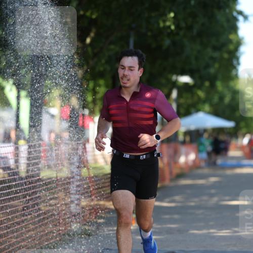 07.09.2025 - 19. Norderstedt Triathlon Michael Strokosch http://msf.ph/oto/8817617 07.09.2025 15:39:40 Laufen 478, 1434 meine-sportfotos.de
