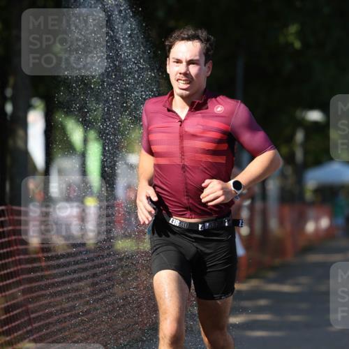 07.09.2025 - 19. Norderstedt Triathlon Michael Strokosch http://msf.ph/oto/8817625 07.09.2025 15:39:40 Laufen 478, 1434 meine-sportfotos.de