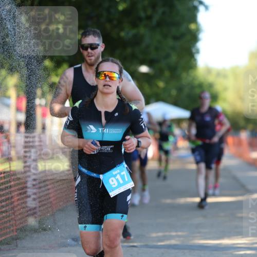 07.09.2025 - 19. Norderstedt Triathlon Michael Strokosch http://msf.ph/oto/8817635 07.09.2025 16:38:14 Laufen 536, 871, 1061, 1472, 1557, 1575 meine-sportfotos.de