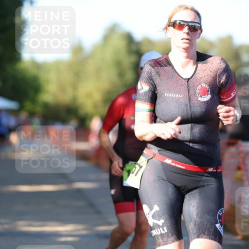 07.09.2025 - 19. Norderstedt Triathlon Michael Strokosch http://msf.ph/oto/8817643 07.09.2025 16:38:19 Laufen 536, 1061, 1472, 1557, 1575 meine-sportfotos.de