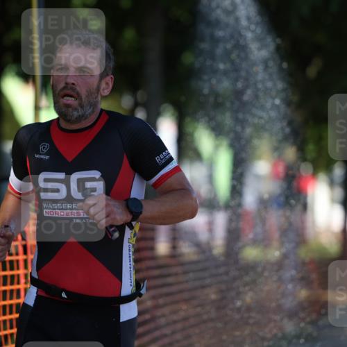 07.09.2025 - 19. Norderstedt Triathlon Michael Strokosch http://msf.ph/oto/8817693 07.09.2025 15:40:03 Laufen  meine-sportfotos.de