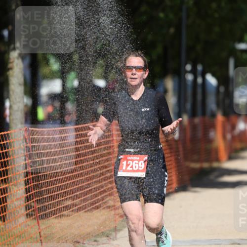 07.09.2025 - 19. Norderstedt Triathlon Michael Strokosch http://msf.ph/oto/8817750 07.09.2025 12:58:58 Laufen 224, 701, 1269 meine-sportfotos.de