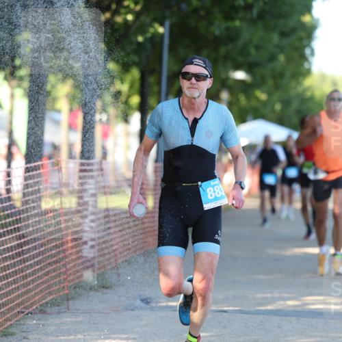 07.09.2025 - 19. Norderstedt Triathlon Michael Strokosch http://msf.ph/oto/8817751 07.09.2025 16:38:44 Laufen 432, 883, 929, 933, 1044, 1562, 1585 meine-sportfotos.de