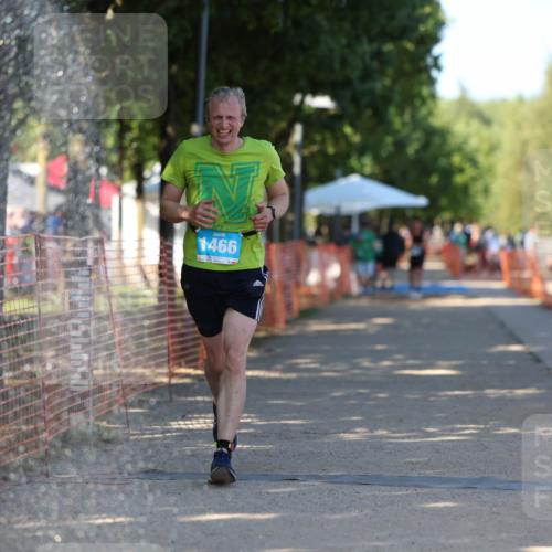 07.09.2025 - 19. Norderstedt Triathlon Michael Strokosch http://msf.ph/oto/8817785 07.09.2025 15:40:17 Laufen 463, 1466 meine-sportfotos.de