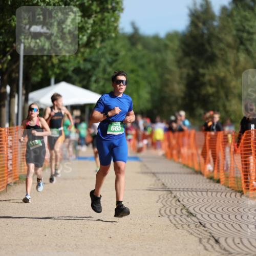 07.09.2025 - 19. Norderstedt Triathlon Michael Strokosch http://msf.ph/oto/8817800 07.09.2025 10:48:54 Laufen 71, 113, 645, 665 meine-sportfotos.de