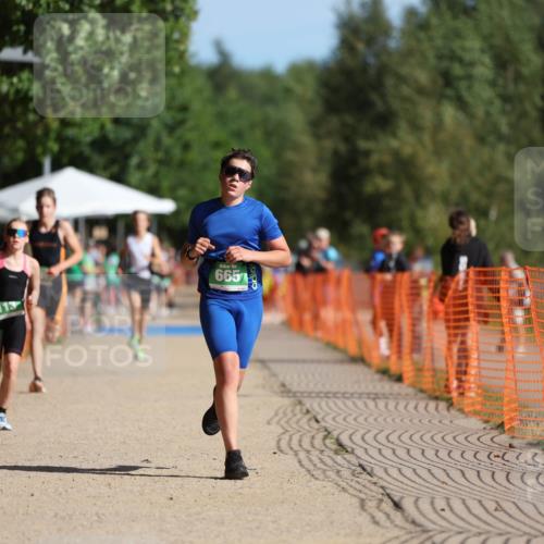 07.09.2025 - 19. Norderstedt Triathlon Michael Strokosch http://msf.ph/oto/8817811 07.09.2025 10:48:54 Laufen 71, 113, 645, 665 meine-sportfotos.de