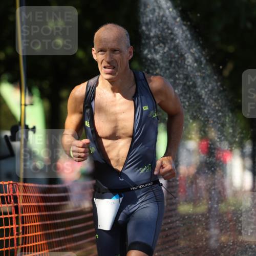 07.09.2025 - 19. Norderstedt Triathlon Michael Strokosch http://msf.ph/oto/8817840 07.09.2025 15:40:46 Laufen 363 meine-sportfotos.de