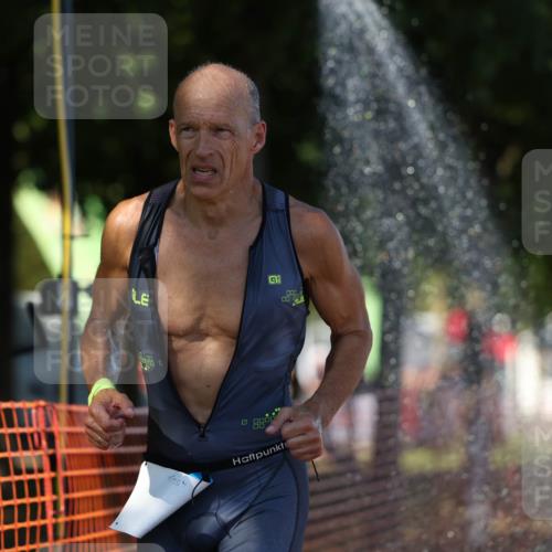 07.09.2025 - 19. Norderstedt Triathlon Michael Strokosch http://msf.ph/oto/8817843 07.09.2025 15:40:46 Laufen 363 meine-sportfotos.de