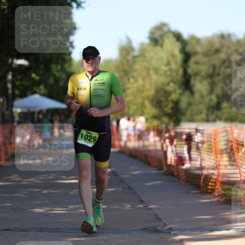 07.09.2025 - 19. Norderstedt Triathlon Michael Strokosch http://msf.ph/oto/8817933 07.09.2025 15:41:16 Laufen  meine-sportfotos.de